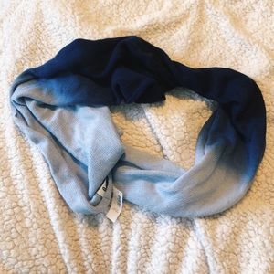 MAKE AN OFFER! Blue ombré scarf